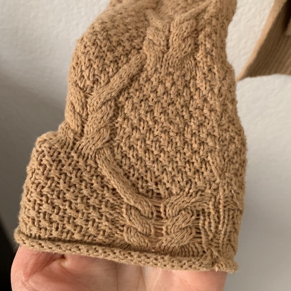 Gap Knit Sweater - Picture 9 of 9